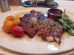 -斯普汇生蚝牛排馆(中骏世界城店)
