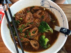 老卤肥肠面-囿面传统制面馆(中央路店)