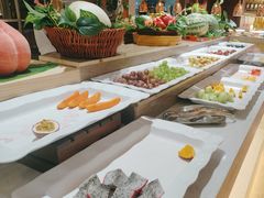 -腾阁自助餐厅(朝林广场店)