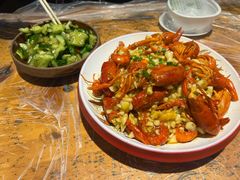 -老街烧烤大排档·地道湖北菜·龙虾馆(汉口火车站店)