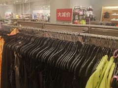 -H&M(华润万象城店)