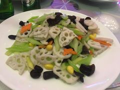 -上海雅居乐万豪侯爵酒店