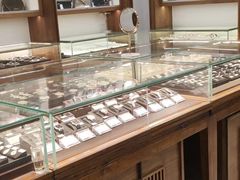 -品真阁华夏典当行(四通桥店)