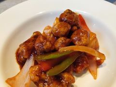 鲜果凤梨咕噜肉-希尔顿酒店-豫园中餐厅