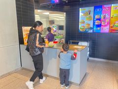 -麦当劳(得来速店)