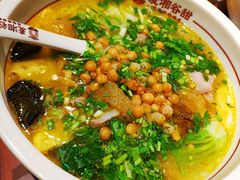 -呷佬·长沙手工米粉(金沙江路店)