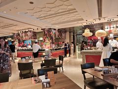 -咖啡苑自助餐厅·中国大饭店