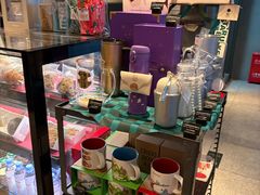 -星巴克(青岛火车北站候车大厅店)