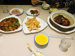 -老码头黑皮肘子锅包肉(赣水路店)