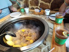 -锅老头海鲜铁锅炖