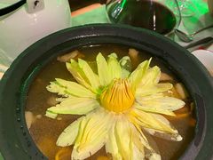 映水芙蓉鸡汤-辛香汇·现炒川菜(淮海路百盛店)