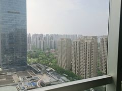 -西安绿地假日酒店