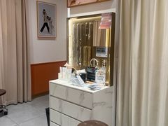 -海马体照相馆(万菱汇店)