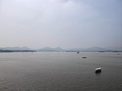 -湖畔居茶楼(湖滨店)