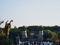 -茅山东方盐湖城景区