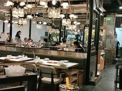 大堂-洪氏嗨捞·猪肚鸡火锅(阳光天地店)