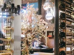 -胡桃里音乐餐厅(陶溪川店)(川湘赣菜·世界百大酒庄直供红酒·音乐表演)