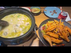 -九锅一堂酸菜鱼(学府凯德店)