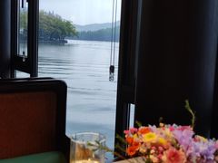 靠窗位-柳莺湖上·湖景餐厅·江南菜(西湖店)