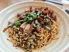 -佬钱湾仔(衣裳街店)