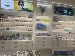 -J-Optical佳视明眼镜·蔡司视觉(青岛金茂览秀城店)