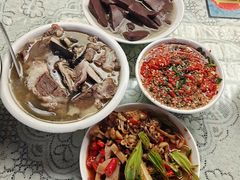 -汤锅大王(新平曹苏黄牛汤锅有限公司)