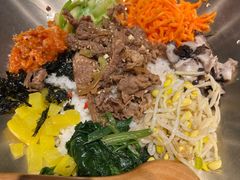 烤牛肉拌饭-梨花牛肉汤饭(仁恒伊势丹店)