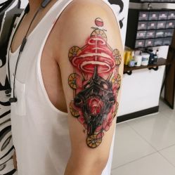 -SNOW TATTOO STUDIO