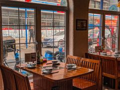 靠窗位-绝城芋儿鸡(犀浦旗舰店)