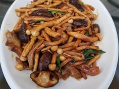 风味烧全菇-王府酒店(兴华南街铁西百货店)