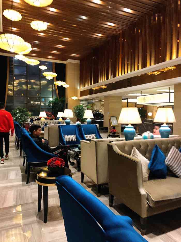 云中漫步·足疗养生会所(黄泥塝店)-"吃完饭没得事,朋友推荐的,在黄泥