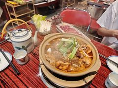 -沙胆彪炭炉牛杂煲(上海日月光广场店)