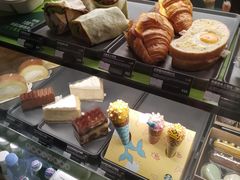 -星巴克(广州百信广场东区店)