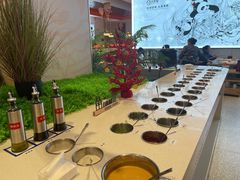 自助调料区-大熊猫毛肚火锅(烟台万象汇店)