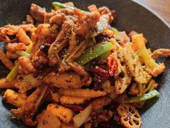 干锅牛蛙-靓蛙馆