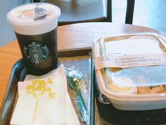 -星巴克(南通凤凰文化广场店)