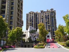 -马尔贝拉度假城