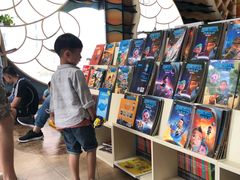 -钟书阁(松江泰晤士小镇店)