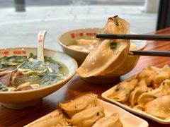 -小姜锅贴(凤凰街店)