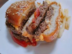 -The Habit Burger Grill 哈比特汉堡(爱琴海店)