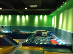 -澳优国际亲子游泳早教俱乐部(人和天地店)