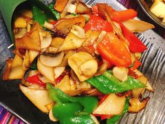 包烧杂菌-香巴拉云南餐厅(华莱坞店)