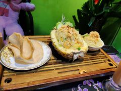 菠萝海鲜炒饭-小娘惹厨房Little Nyonya(狮城有约上榜店)