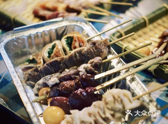 终于来试9元一串的冤种烧鸟了！