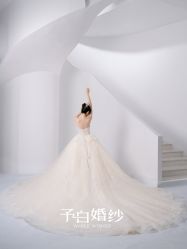 点击看大图 -予白婚纱礼服馆