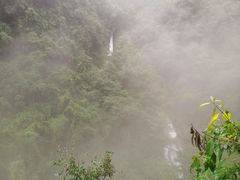-龙水峡地缝景区