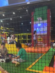 -蹦蹦跳跳(新奥购物中心店)