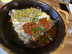 双椒鱼头王-阿瓦山寨·湘菜现炒·剁椒鱼头王(咸阳总店)