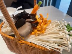 -煲王粤菜餐厅(中侨中心店)