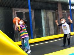 -蹦蹦乐园(南桥百联店)